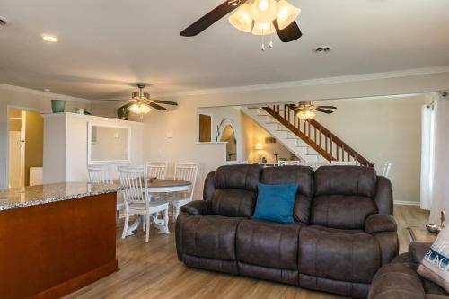 A Beach Music Paradise Too by Oak Island Accommodations - photo 36