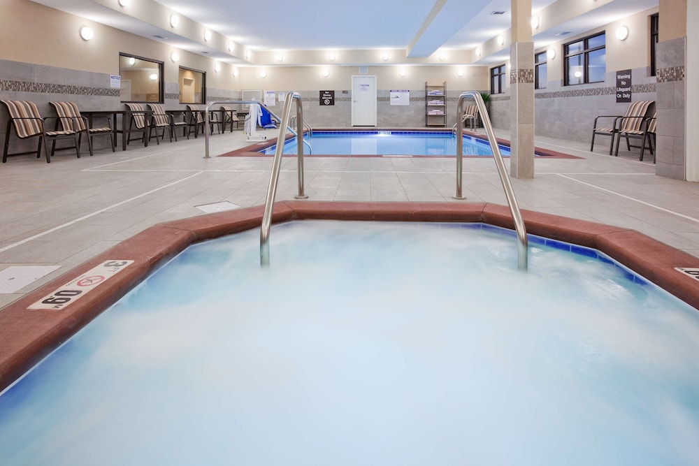 Homewood Suites by Hilton Davenport - photo 23