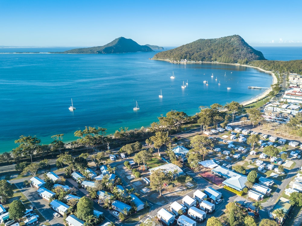 Shoal Bay Holiday Park — 4-Star Luxury Hotel in Shoal Bay, Australia