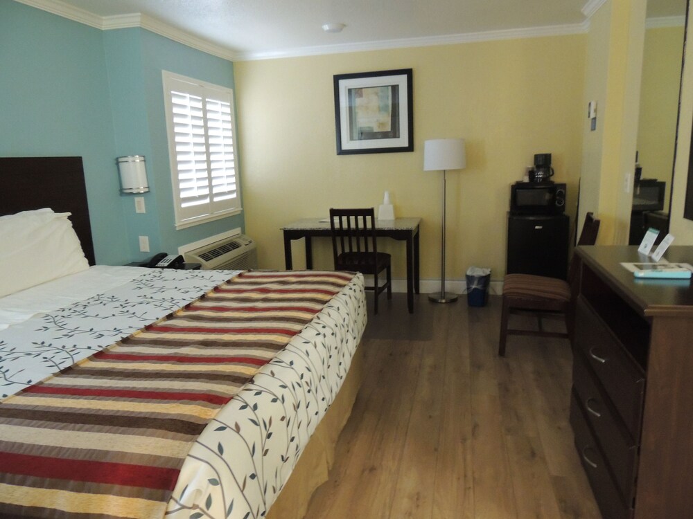 Pacific Inn of Redwood City - photo 23