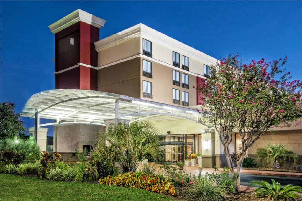 Wyndham Houston Sugarland - photo 2