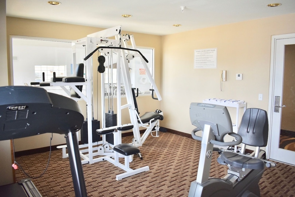 MainStay Suites Cedar Rapids North Marion - photo 43