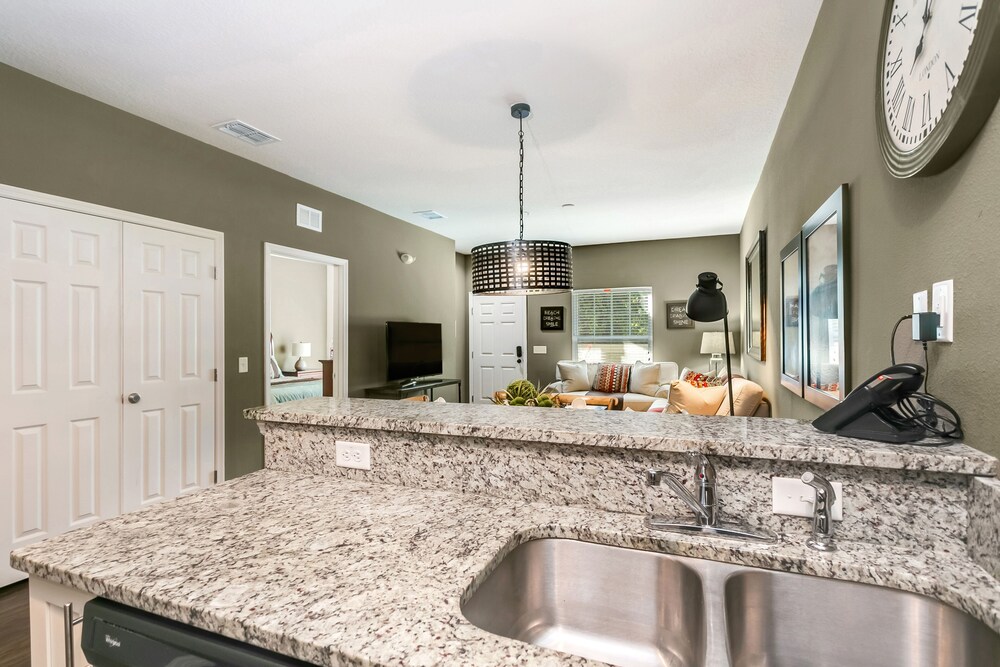 West Lucaya Resort 3 Bedroom Vacation Townhome - photo 13
