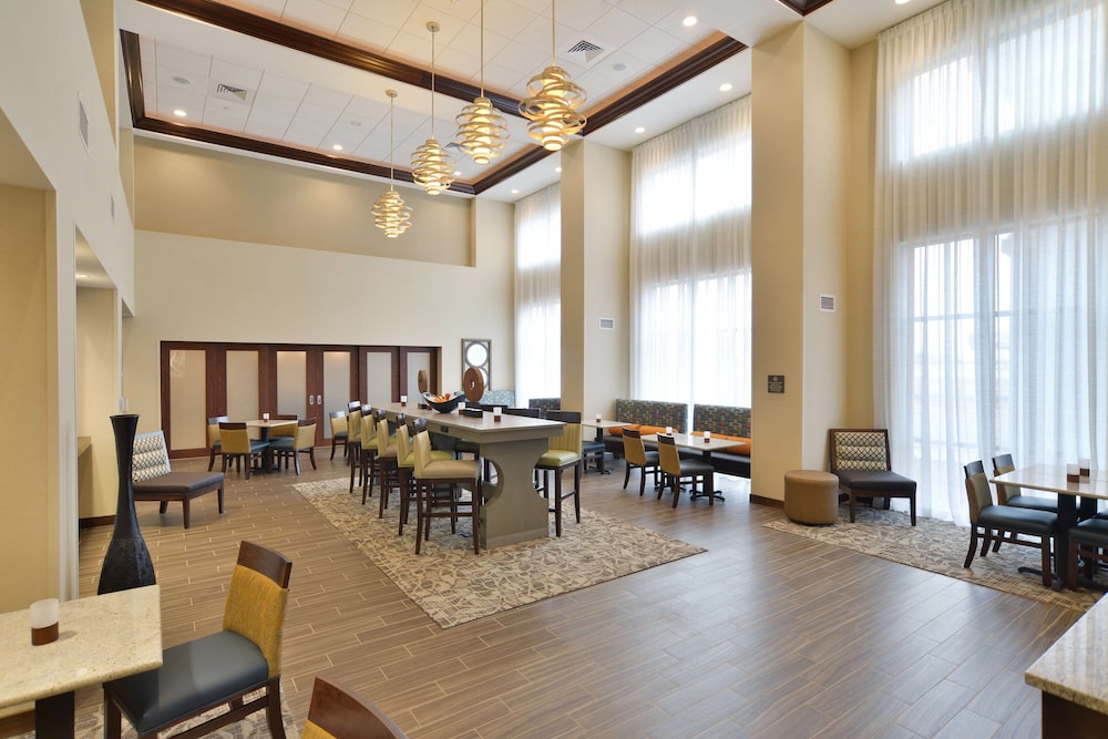 Hampton Inn & Suites Chippewa Falls - photo 2