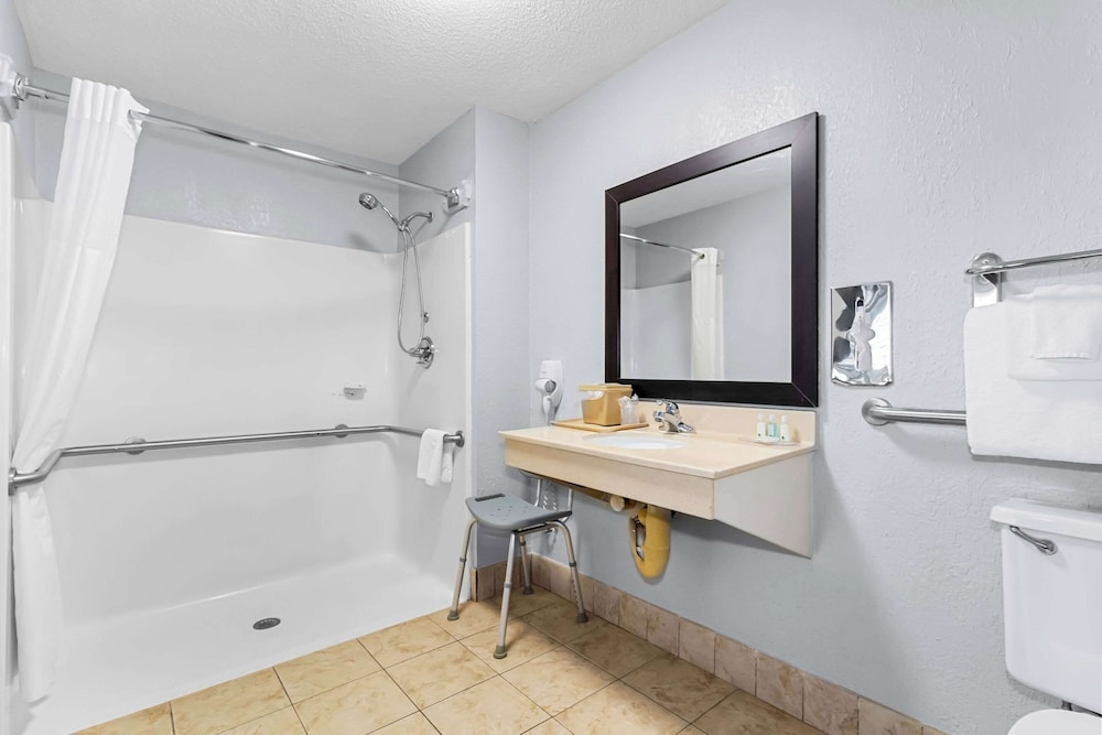 Quality Inn & Suites Florence Civic Center - photo 22