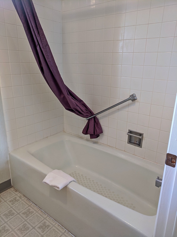 Aquarius Inn - photo 25