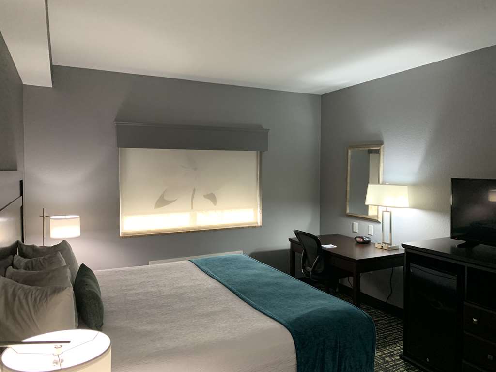 Best Western Plus Olive Branch Hotel & Suites - photo 11