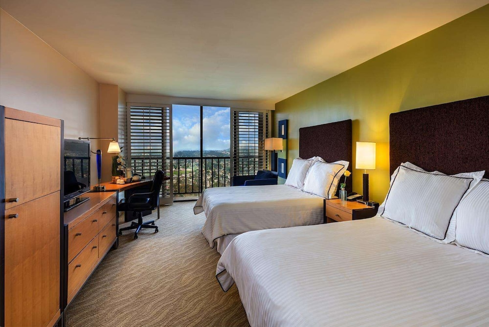 Pacific Palms Resort - photo 41