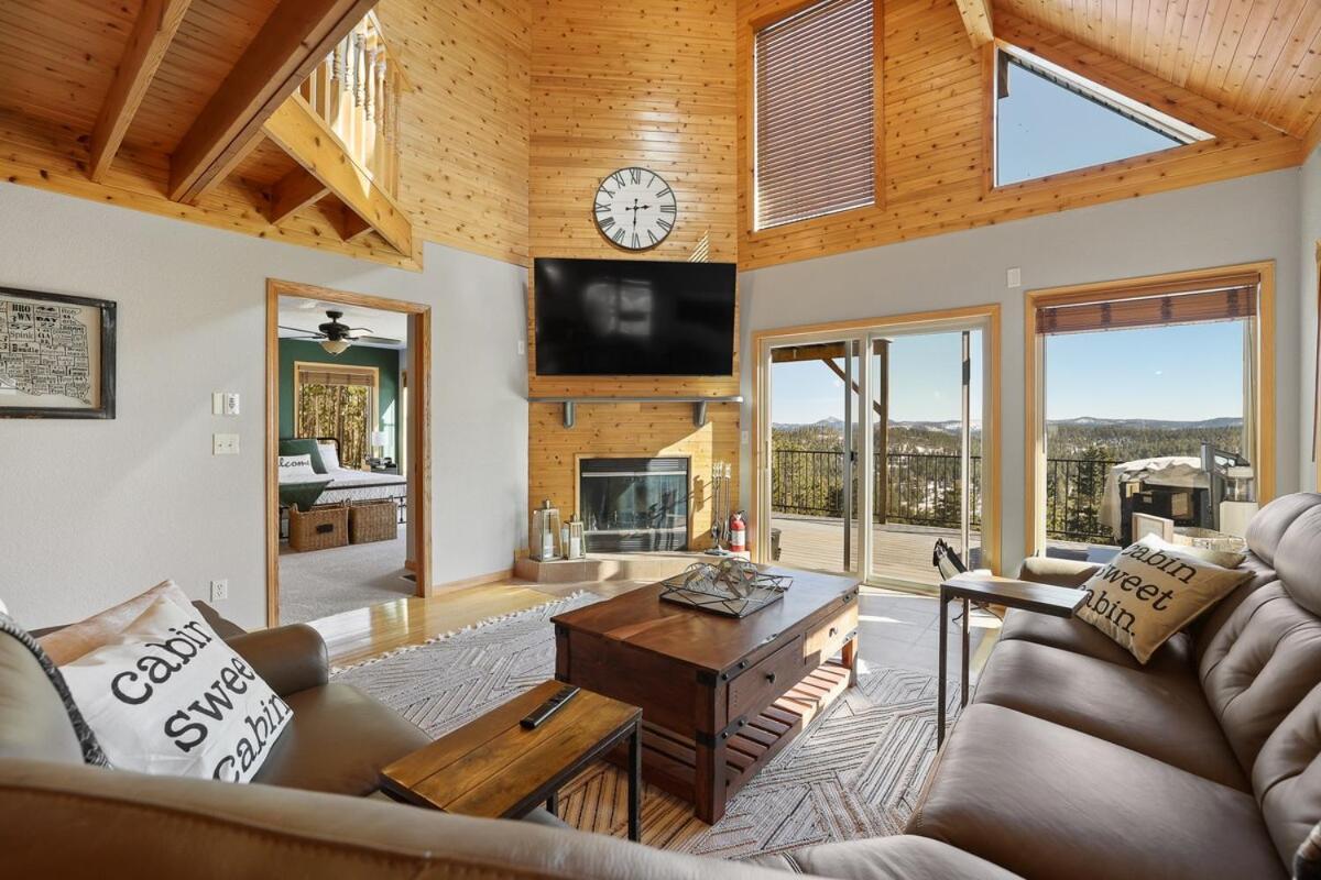 Whiskey Ridge - carbon neutral hotel in Lead