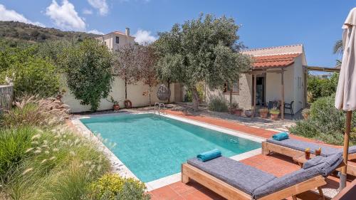Yiannis Cottage — 4-Star Luxury Hotel in Kolympari, Greece