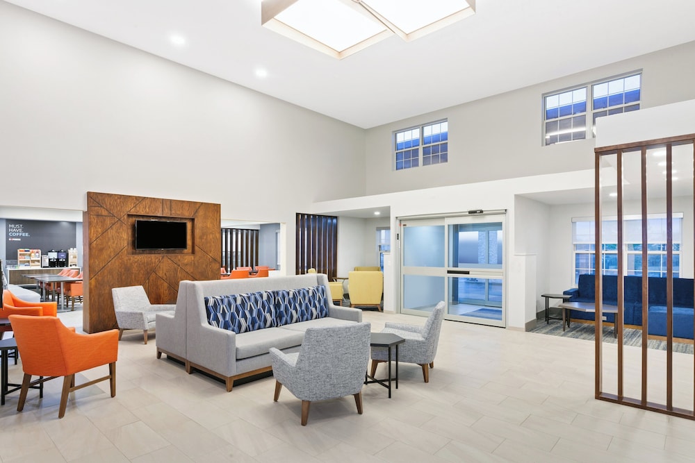 Holiday Inn Express & Suites Port Washington by IHG - photo 61