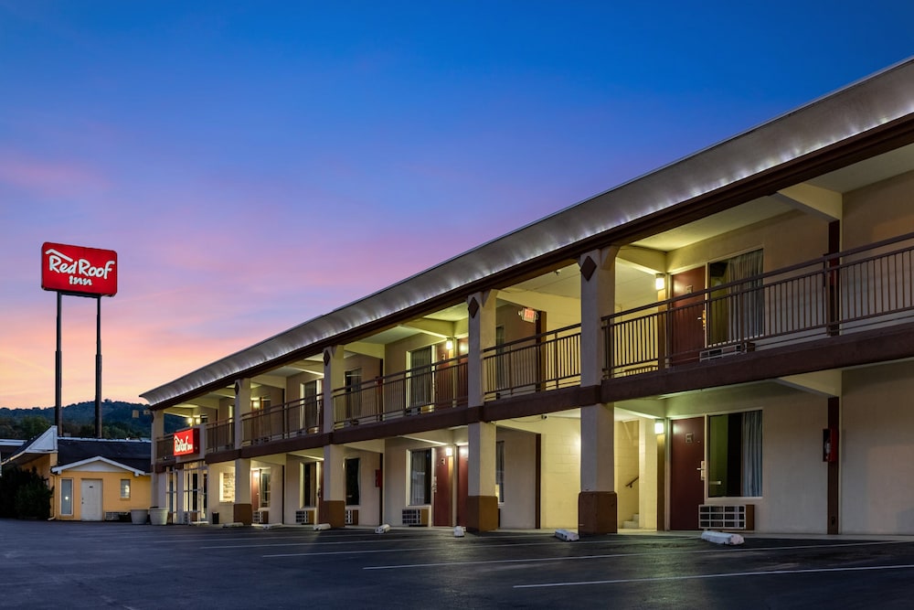 Red Roof Inn Caryville - photo 23