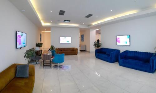 Only Front Sea View No Side View Wonderful Panorama High Floor Location Guarantee