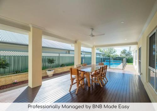 Parkside Getaway Pool Family Entertainer — Dubbo