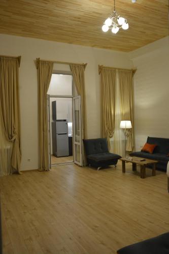 Tovstonogovi Street Apartment