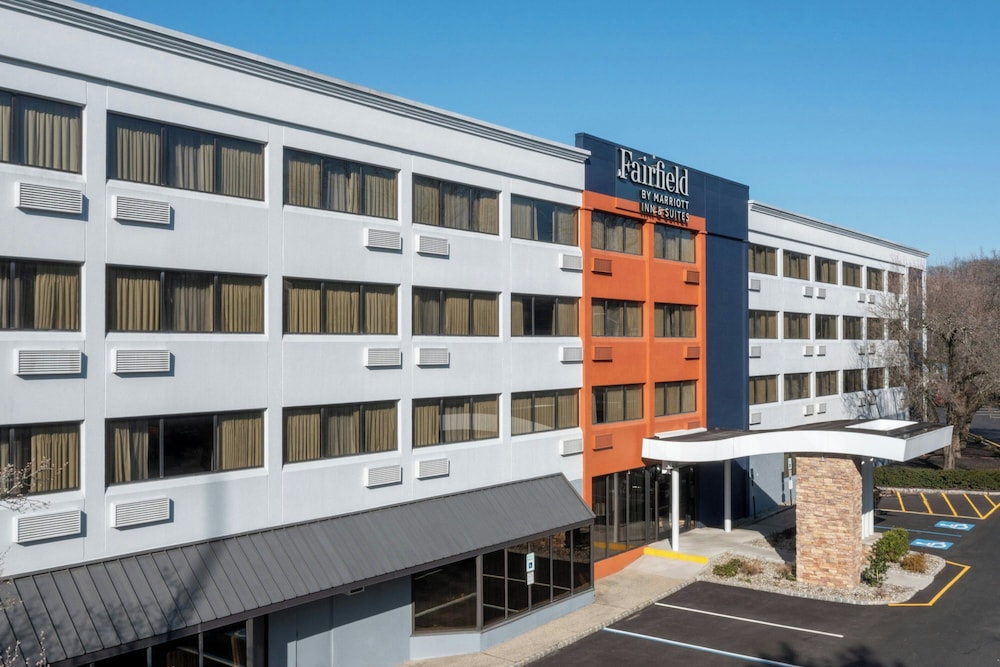 Fairfield Inn Suites By Marriott Parsippany — Parsippany