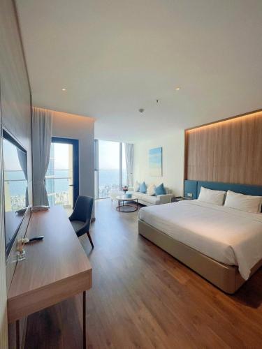 Venus Sea View By Alacarte — 5-Star Luxury Hotel in Ha Long, Vietnam