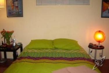 Phildutch Houseboat Amsterdam Bed and Breakfast