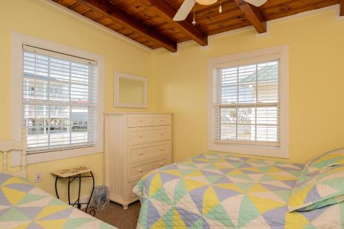 Chill'ax Inn by Oak Island Accommodations - photo 41