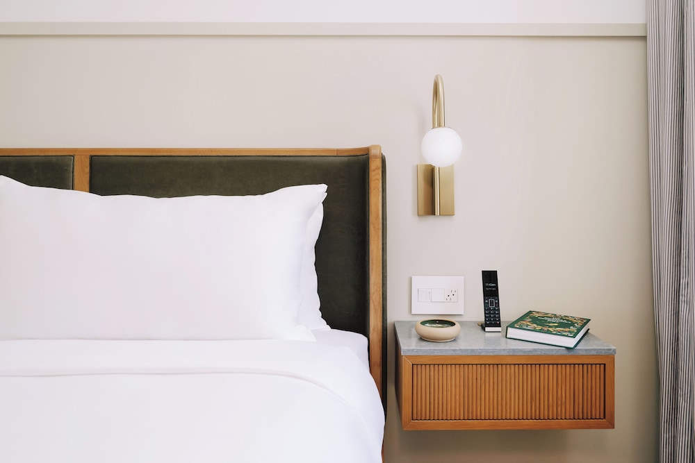 Hotel Heron Alexandria Old Town Curio Collection by Hilton - photo 42