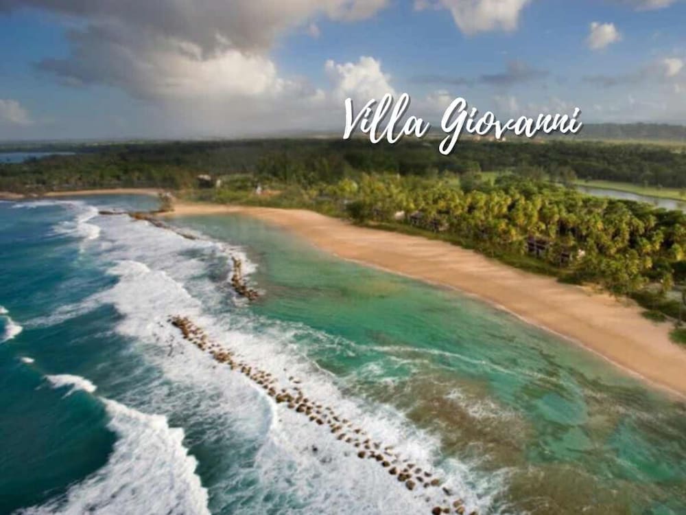 Giovanni Beachfront Community w Pools in Vega Alta, Puerto Rico
