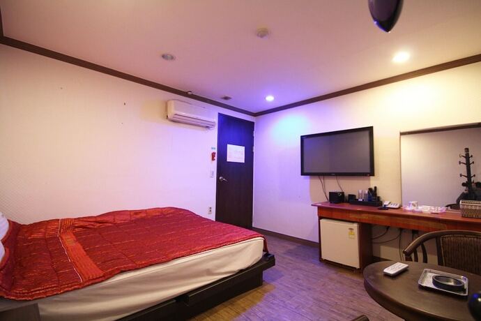 Shine Motel in Busan, South Korea