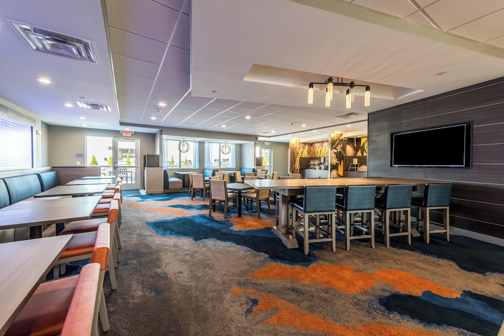 Fairfield Inn & Suites by Marriott St. Joseph Stevensville - photo 33