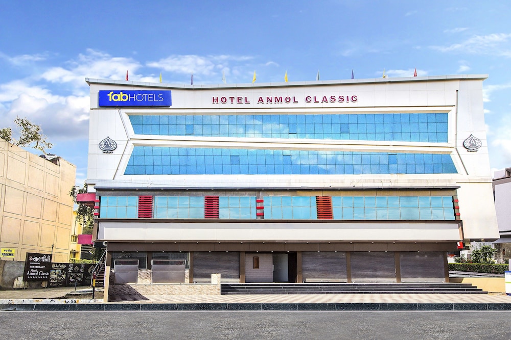 FabHotel Anmol’s Classic Napier Town in Jabalpur, India