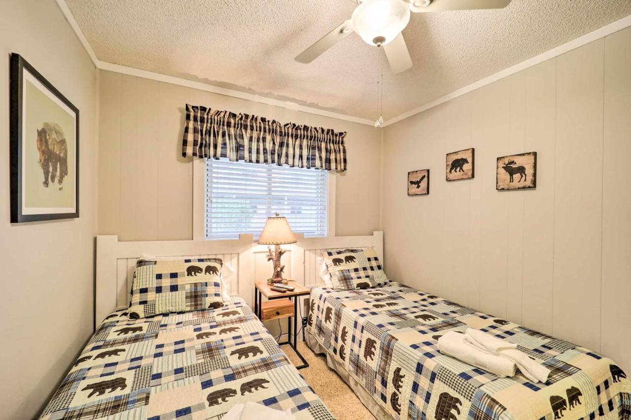 Hike Golf And Ski Beech Mtn Condo with Resort Perks - photo 18