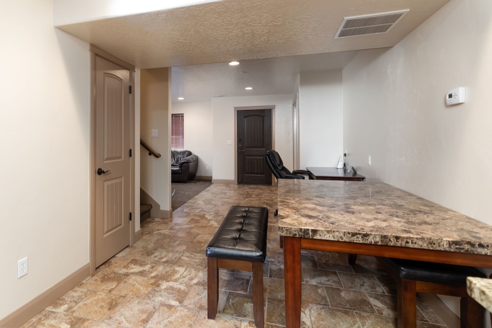 Duchesne Suites - photo 8