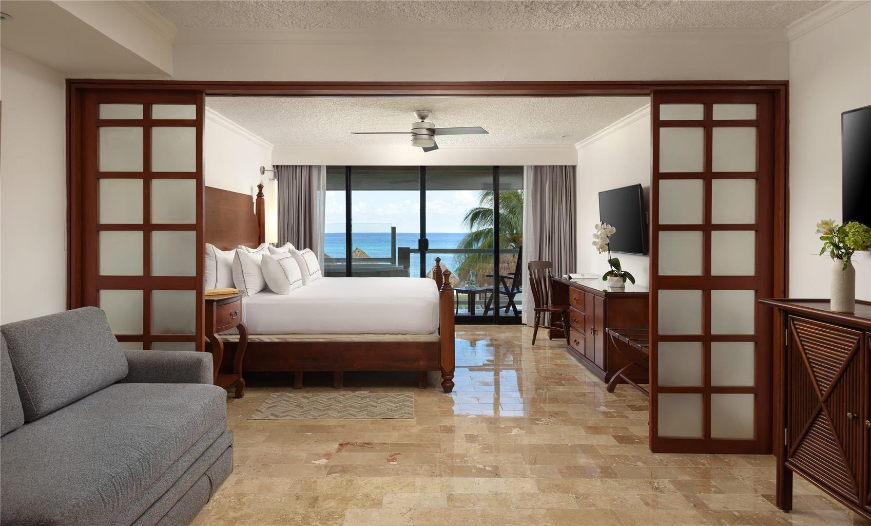 Guest room