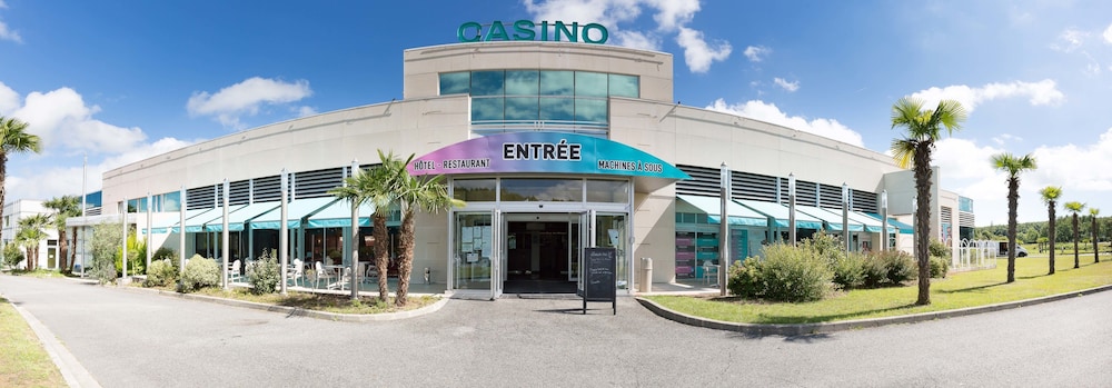 Hotel restaurant du Casino de Capvern in Capvern, France