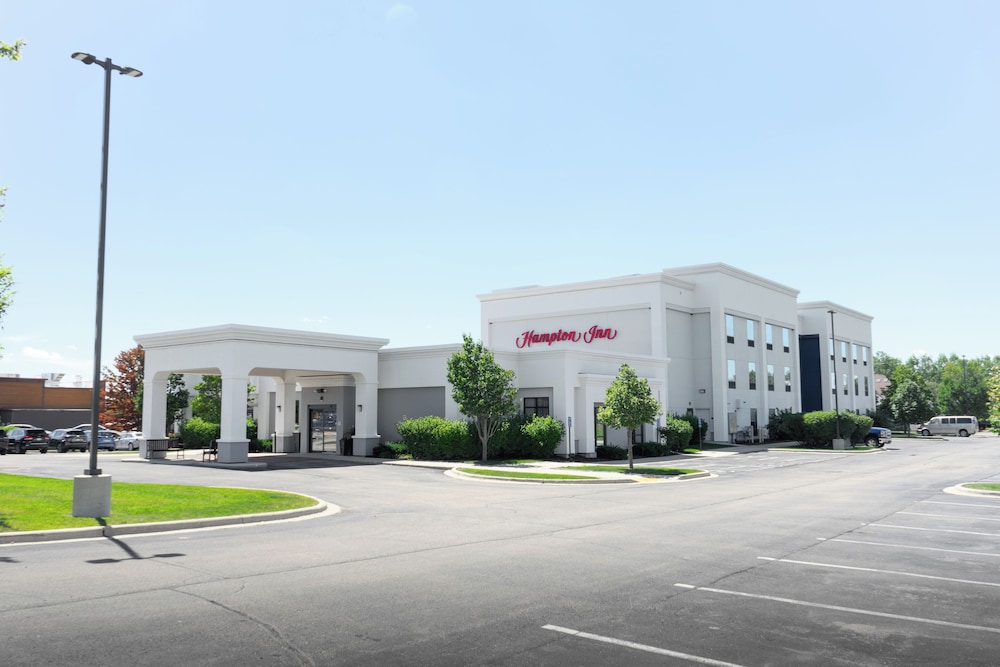 Hampton Inn Elkhorn Lake Geneva Area - photo 60