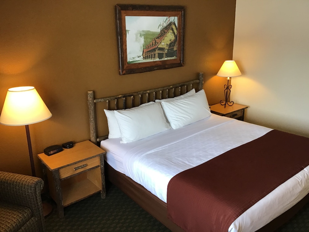 AmericInn by Wyndham Cody - photo 9