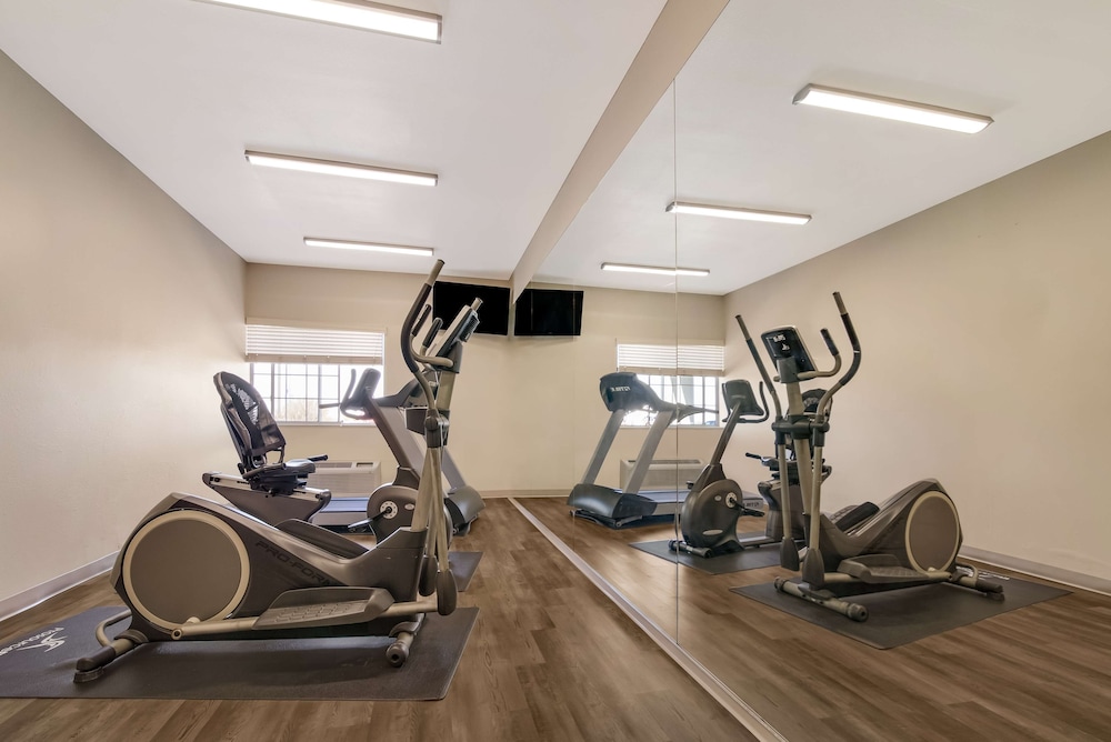 SureStay Plus Hotel by Best Western Topeka Northwest - photo 30