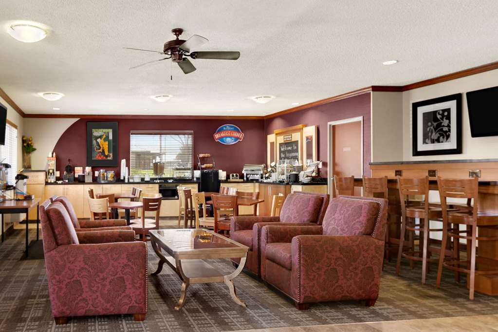 Baymont by Wyndham Golden Red Rocks - photo 8