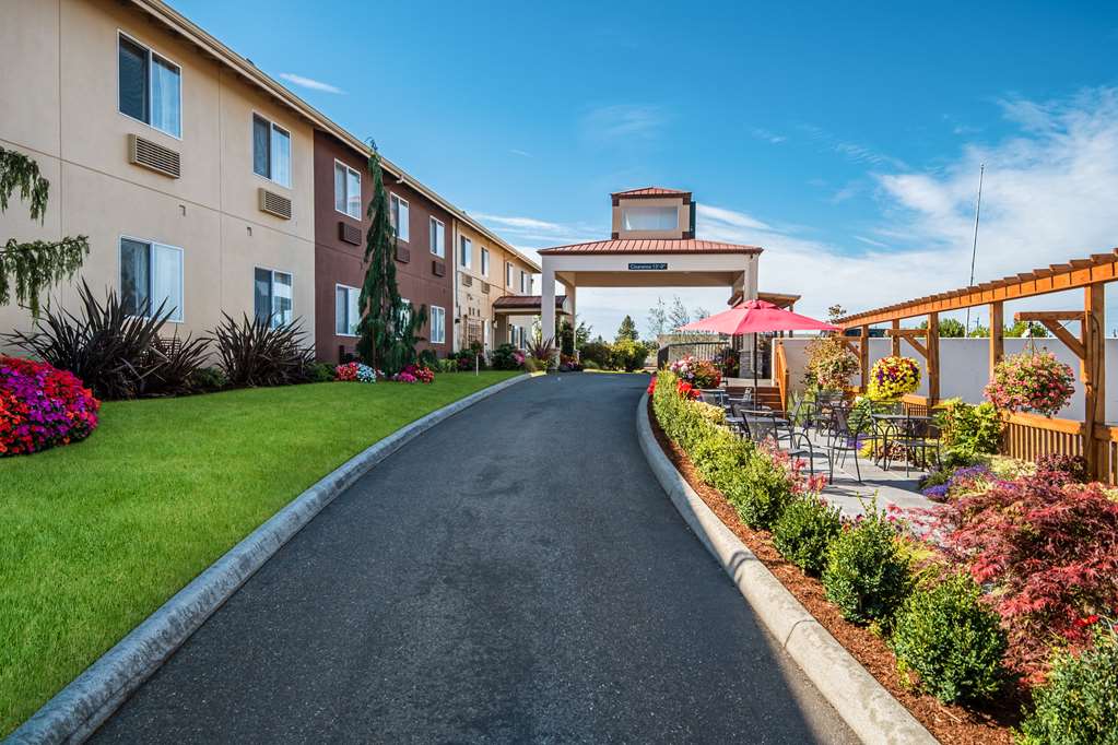 Red Lion Inn & Suites Sequim - photo 28