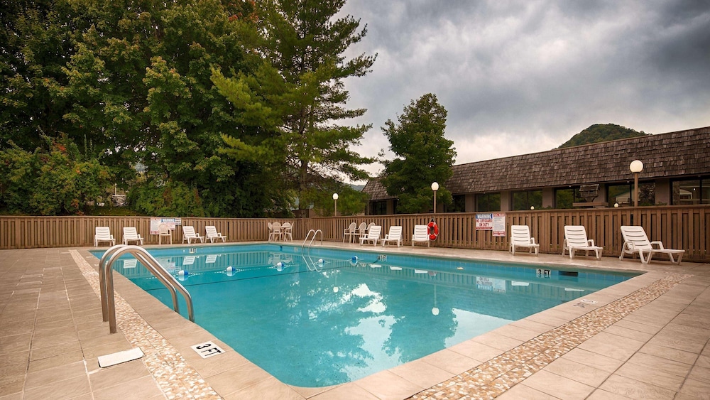 Best Western Mountain Lodge at Banner Elk - photo 20