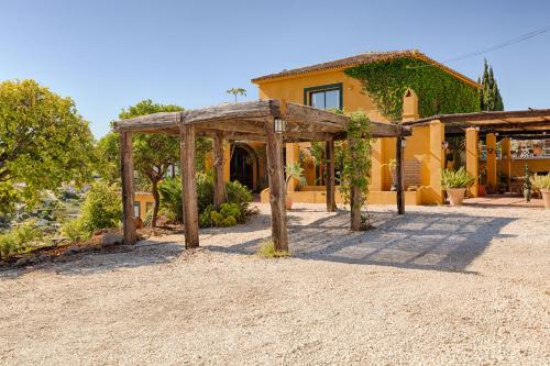 Hanami Finca Cumbres Borrascosas — Estepona
