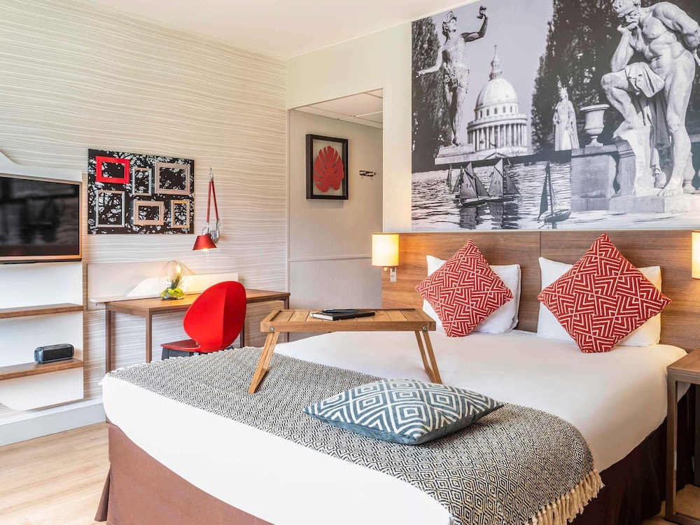 Aparthotel Adagio Paris Bercy Village — 4-Star Luxury Hotel in Paris, France