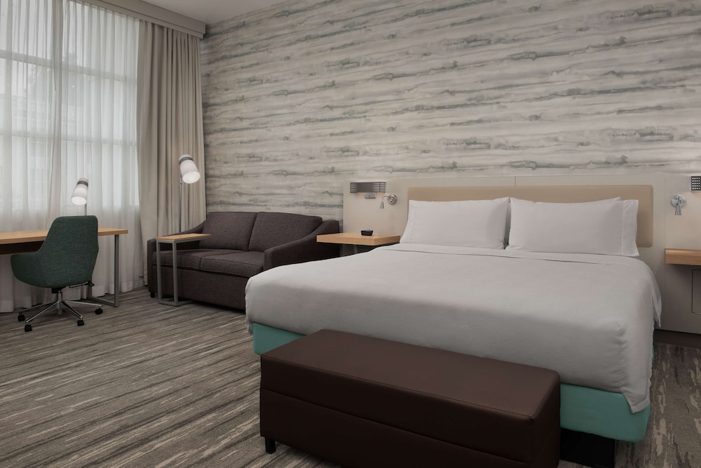 Hilton Garden Inn Marina Del Rey - photo 13