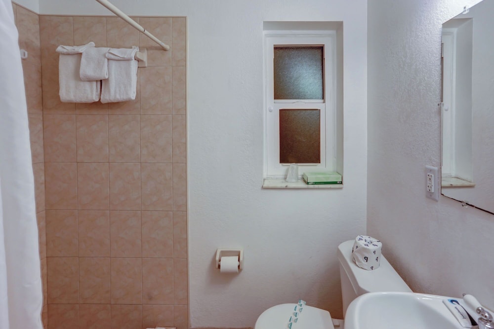 Green Seas Motel - photo 77