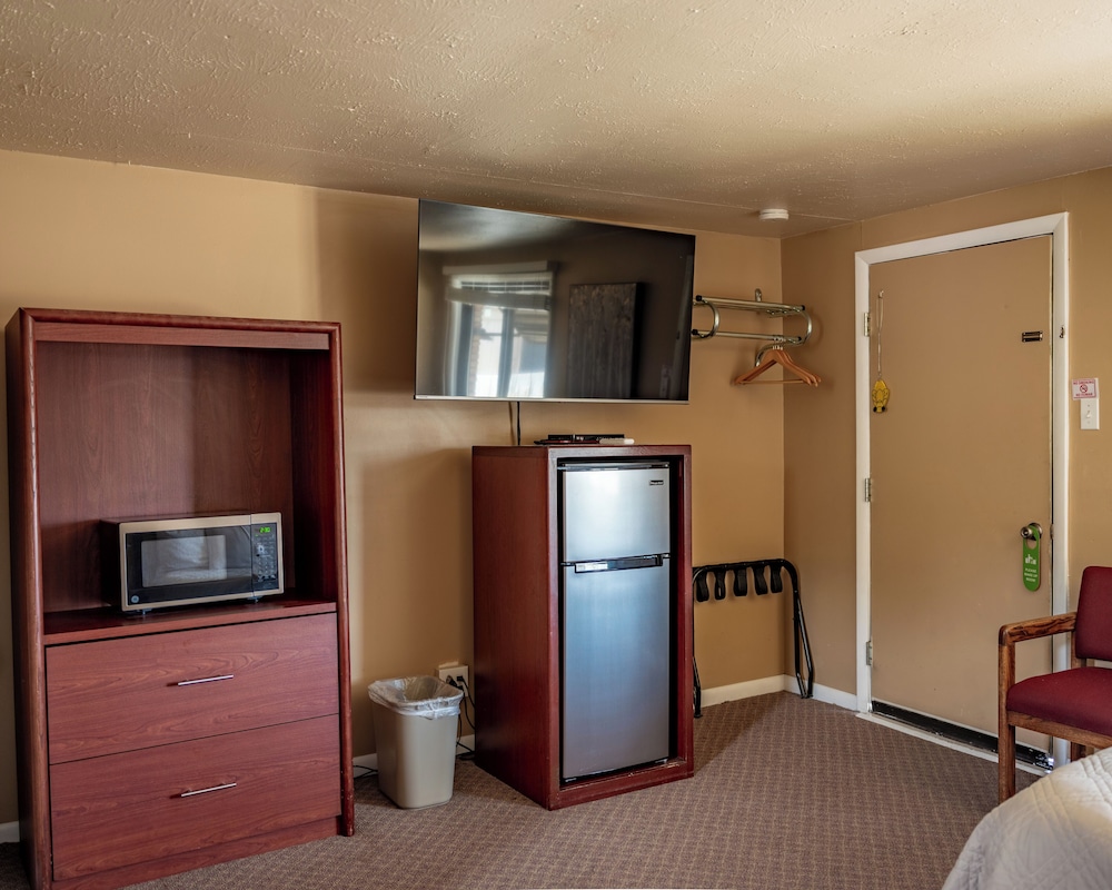 Oregon Trail Inn - photo 8