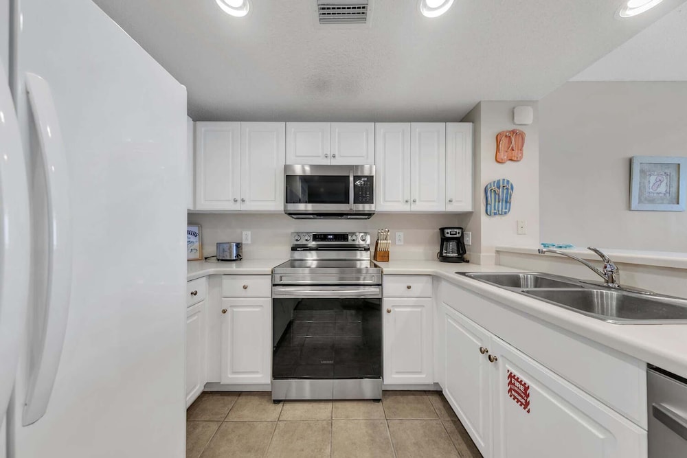 Majestic Beach Towers 2 1803 - photo 13