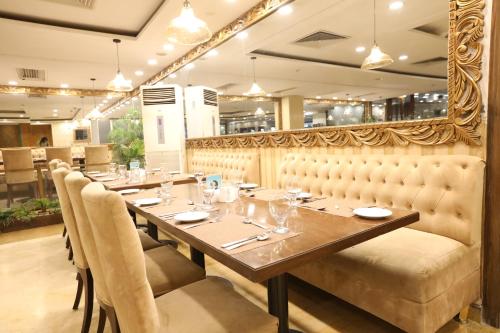 Magnum Inn - last minute hotel in Lahore