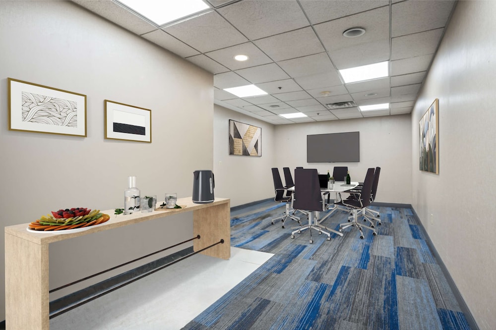 Hampton Inn Ridgefield Park - photo 66