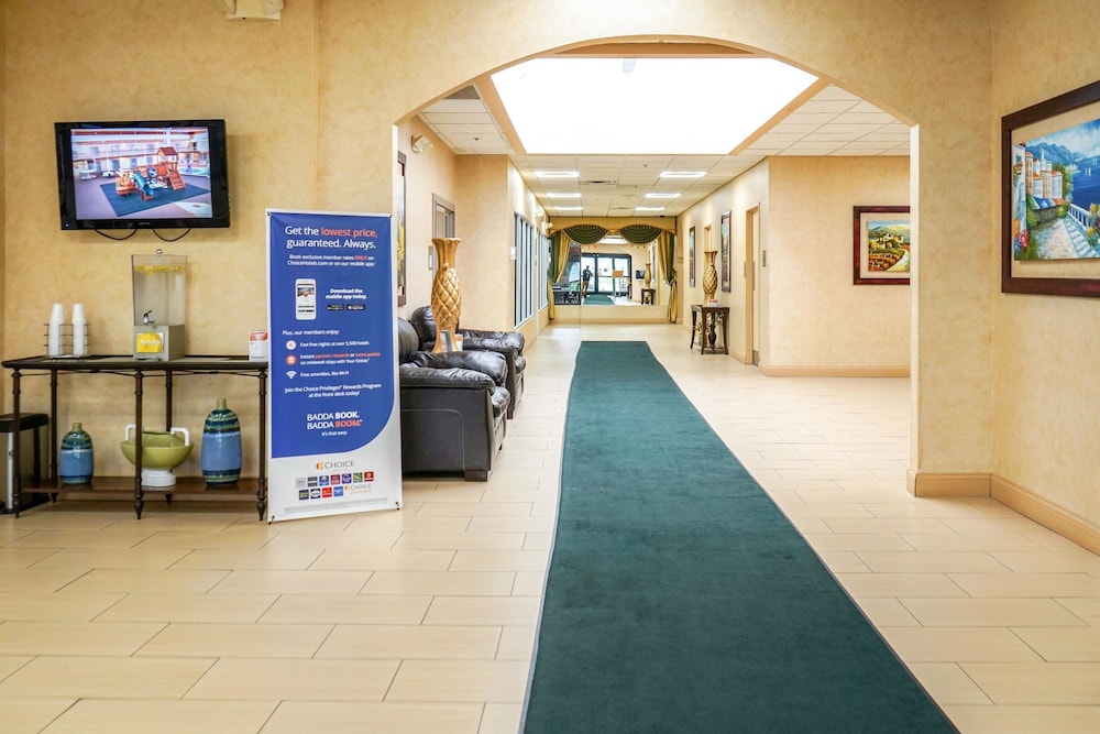 Quality Inn & Suites Coldwater near I 69 - photo 2