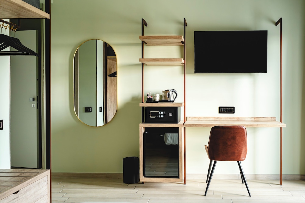 Code Rooms By Hotel Villa Tirreno in Tarquinia, Italy