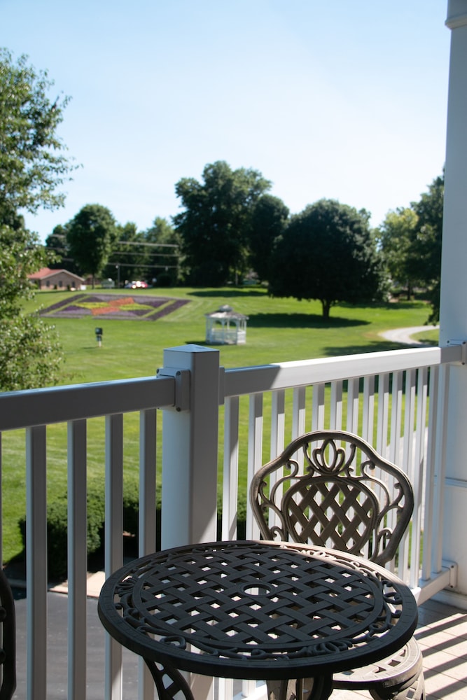 Essenhaus Inn & Conference Center - photo 40