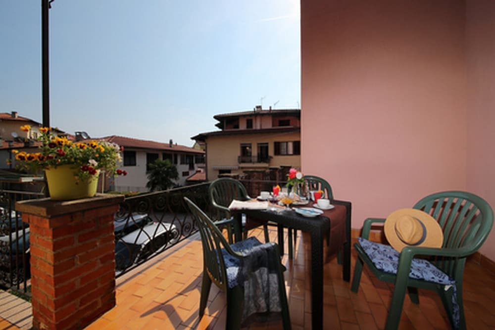 Petalo Bianco 100m from lake — 4-Star Luxury Hotel in Baveno, Italy